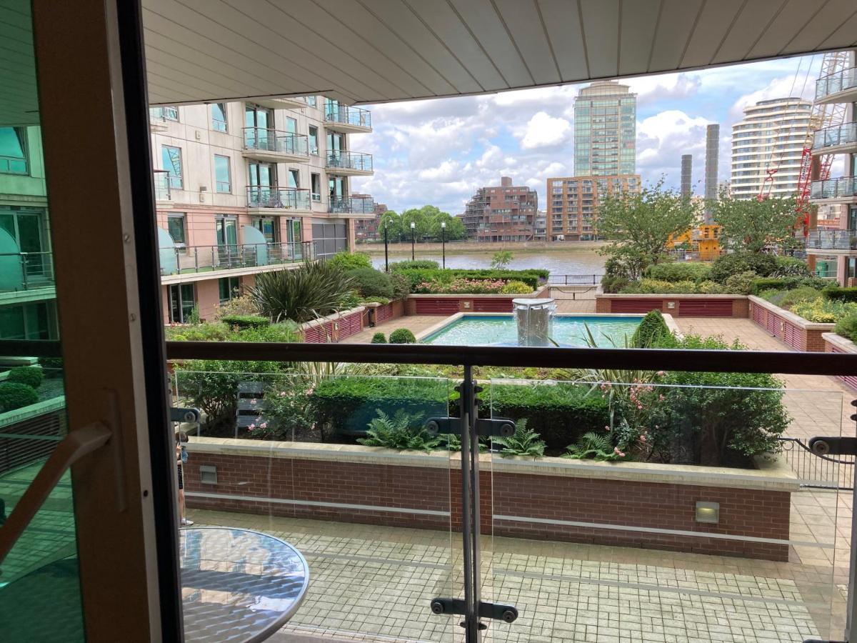 St George Wharf Apartment Londra Dış mekan fotoğraf