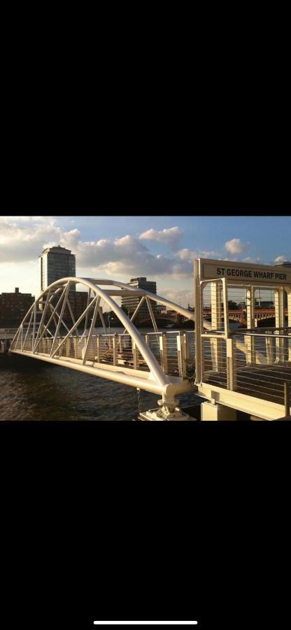 St George Wharf Apartment Londra Dış mekan fotoğraf